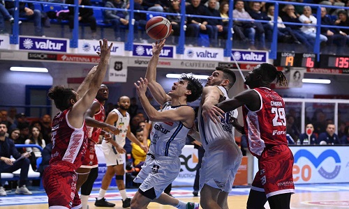 Terza gara di play off tra Brindisi e Rimini