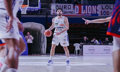 Gara maiuscola della Valtur Brindisi contro Montecatini. Punteggio 78-96