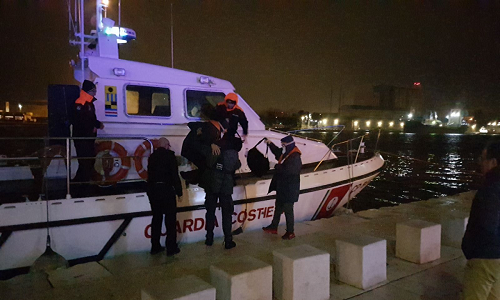 Brindisi: Soccorsi dalla Capitaneria due membri d’equipaggio della M/N Al Deebel rimasti ustionati