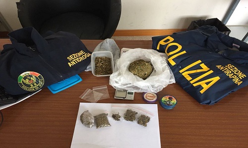 Brindisi: 21enne arrestato per possesso ai fini di spaccio di sostanze stupefacenti