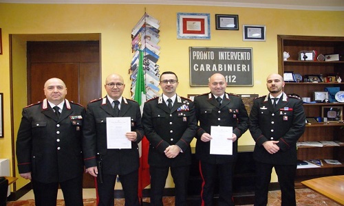 Brindisi: il Comandante Provinciale dei Carabinieri premia i militari distintisi in attività di servizio.