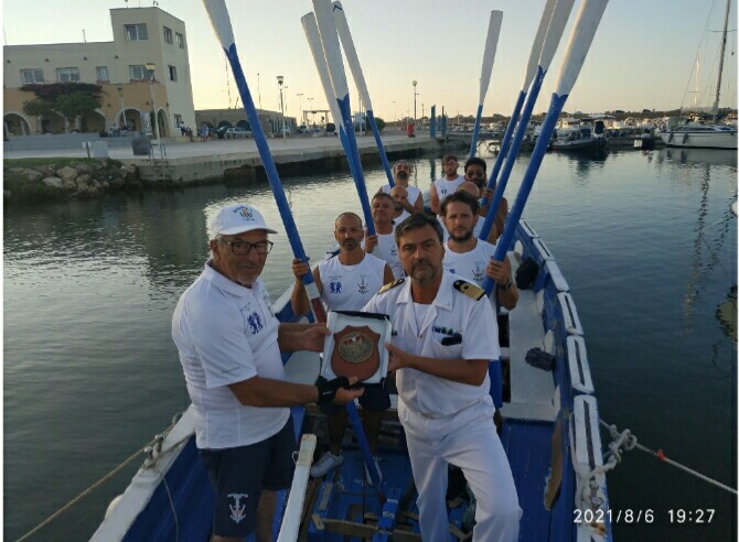 Il Comandante della Capitaneria di Porto di Brindisi ha incontrato i Vogatori Remuri Brindisi