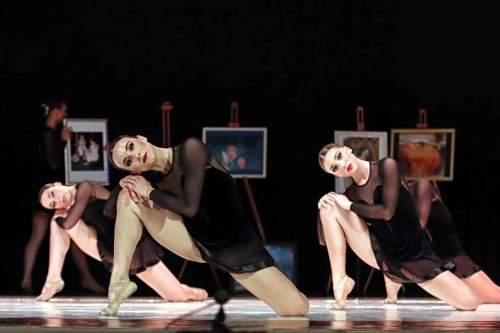 «La luna blu»: torna la danza dal vivo sul palco del Teatro Verdi