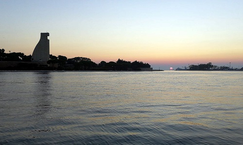 Concerto all'alba nel porto di Brindisi 