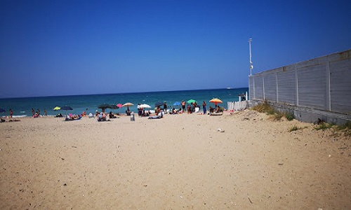 La spiaggia libera e la pineta affianco ex Lido Poste consegnata al Comune di Brindisi