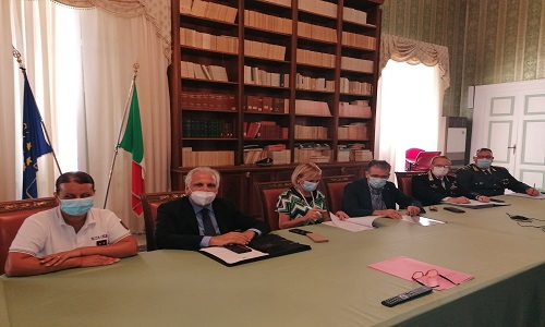 Controllo di vicinato, firmato il protocollo d’intesa  tra Comune di Cellino San Marco e Prefettura