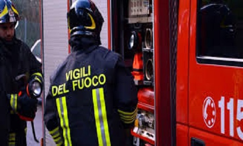Brindisi scongiurata esplosione per l'intervento dei vigili del fuoco 