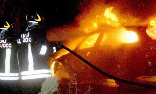 Auto incendiata nella notte a Carovigno 