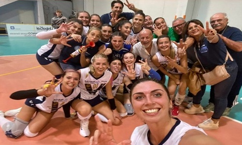 Aurora Volley Brindisi inizio campionato col botto  