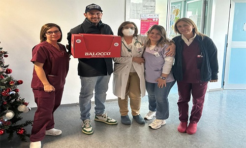 Iaia per il quarto anno dona panettoni ai piccoli pazienti  del reparto peditria del Perrino di Brindisi 