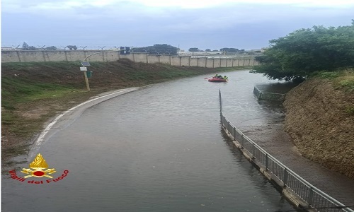 Brindisi maltempo tanti i problemi per gli  allagamenti 