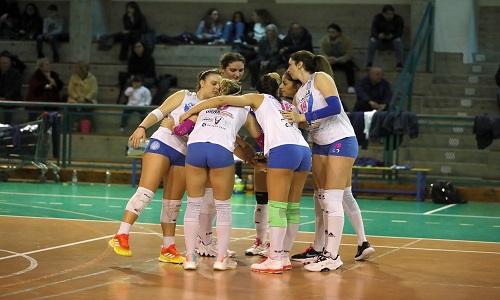 Aurora volley Brindisi buona la prima dei play off