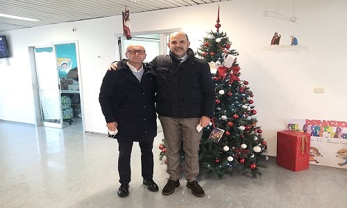 Ospedale Perrino, doni per i piccoli pazienti della Pediatria con le mascotte di Walt Disney
