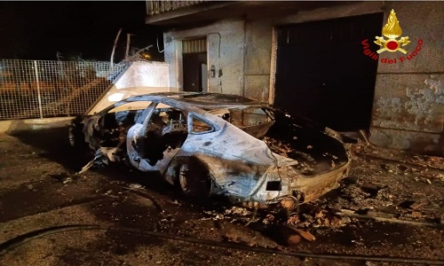 Ieri notte incendio di una autovettura a Specchiolla 