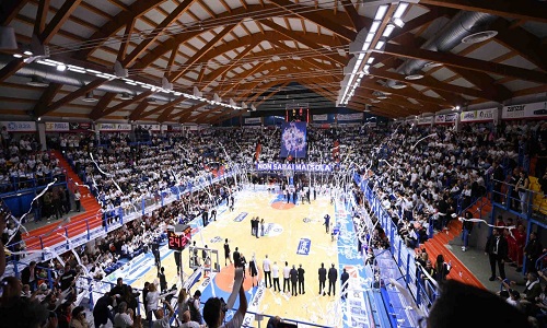 L'Happy casa perde la terza gara dei play off ma esce a testa altissima dopo una gara tirata .Punteggio 95-100