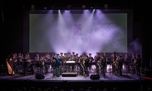 Al Teatro Verdi di Brindisi le note della Banda musicale della Polizia di Stato