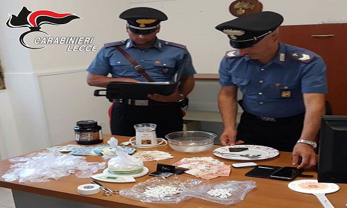 Porto Cesareo: sorpreso a spacciare cocaina aggredisce i carabinieri. Arrestato 43enne