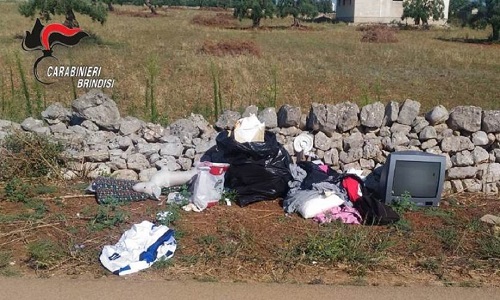 Brindisi: attività di contrasto al fenomeno dell’abbandono incontrollato dei rifiuti: nel mese di agosto individuati 43 siti