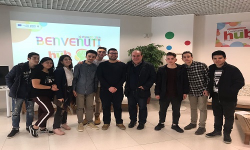 Community Hub Brindisi: I ragazzi dell’Alberghiero “Sandro Pertini” ospiti della Community nell’ambito del progetto PON “A due passi da noi”