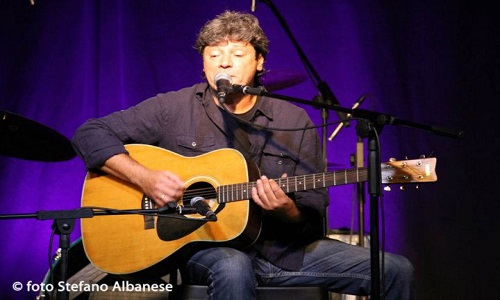Brindisi, «Aria di Tramontana»: Musica d'autore e dialetto al Villaggio Pescatori