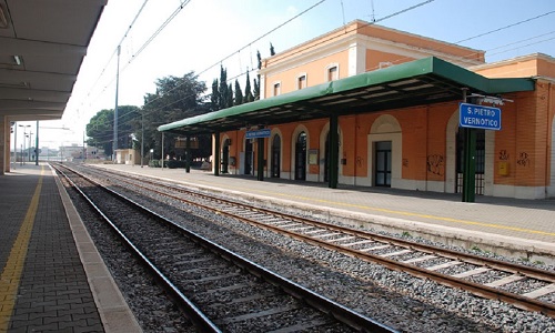 S.Pietro Vernotico: 61enne colto da malore mentre viaggiava in treno. Soccorso dal 118 presso la stazione di S.Pietro