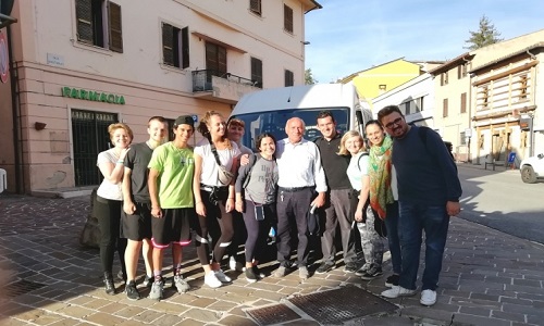 Il Cast di Viva la Gente in arrivo a Brindisi 