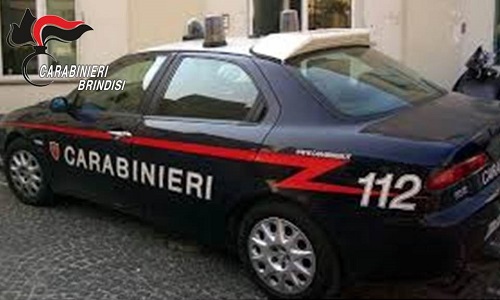 Ceglie Messapica: Arrestati padre e figlio per detenzione abusiva di armi e ricettazione.