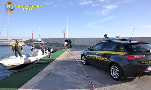 Operazione “Levanter”: sequestrato dalla Gdf il braccio di Levante del porto di Savelletri di Fasano ed eseguita un’ordinanza di custodia cautelare in carcere.