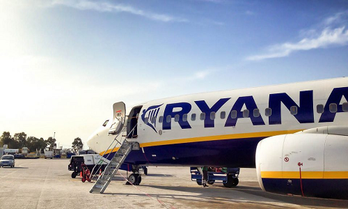  Volo Ryanair in ritardo Pisa Brindisi: ItaliaRimborso disponibile ad assistere i passeggeri