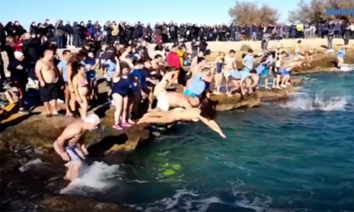 Tuffo di Capodanno 2020: Domani la conferenza stampa per la consegna del contributo della Raccolta Fondi per il Banco Farmaceutico