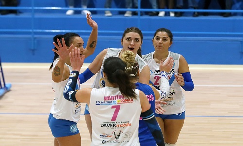 Volley L'Aurora Brindisi vince a Squinzano 