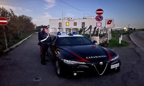 Savelletri :  incendiata auto del comandante dell'ufiicio locale del porto. Arrestato pescatore 44enne