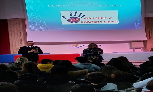 Fasano i Carabinieri incontrano gli studenti  