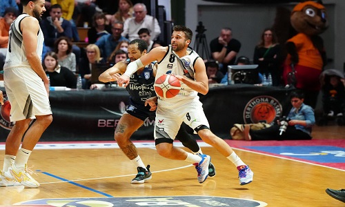 L'Happy casa cede nei secondi finali .Derthona vince 81-77