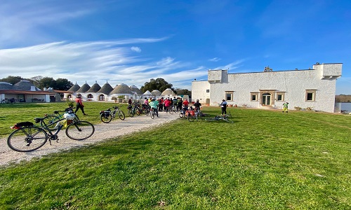 Escursioni in bicicletta alla scoperta delle meraviglie archeologiche e paesaggistiche del territorio provinciale