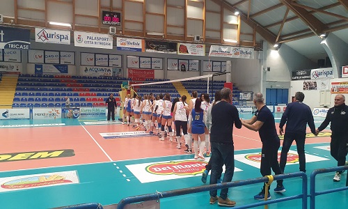 L’Aurora Volley Brindisi soffre ma batte per 3-2 la Fulgor Tricase 