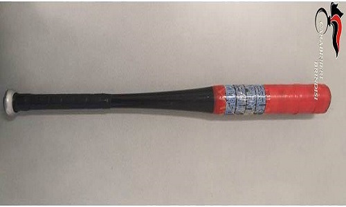 Fasano:  trovati in possesso di una mazza da baseball e di un coltello a serramanico, denunciati.