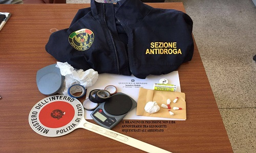 Brindisi: cocaina nascosta tra le parti intime e in casa. Arrestato