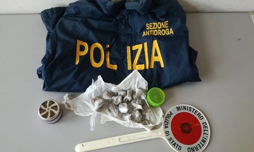 Questura di Brindisi un arresto per droga 