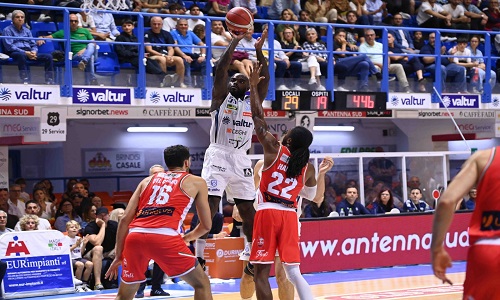 La Valtur Brindisi prende i suoi primi due punti e stravince contro Forli 82-63