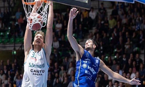 Valtur Brindisi urta contro il muro del Cantu'.Punteggio 75-57