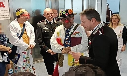 Brindisi. L’Arma dei Carabinieri incontra i bambini ricoverati nel Reparto di Pediatria dell’Ospedale “Perrino