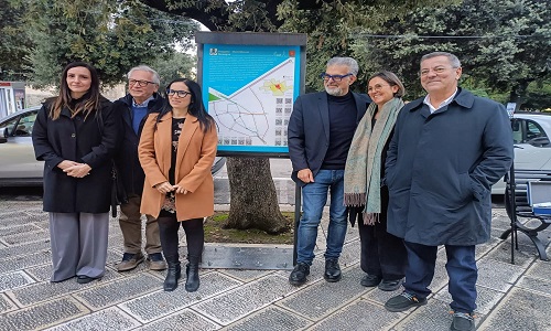 Mesagne inaugura “Metro Minuto”, una mappa schematica con le attività commerciali della città
