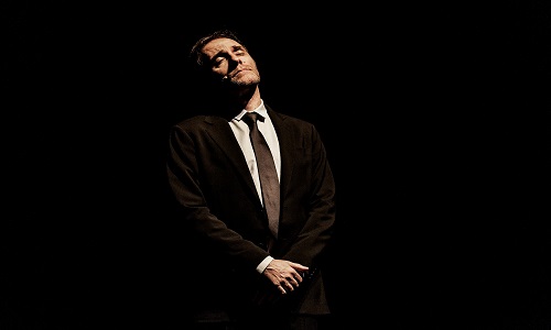 Valerio Mastrandrea e' " Migliore" al Verdi di Brindisi 