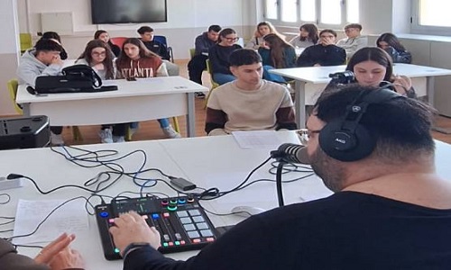 Ites “Calò” di Francavilla Fontana-modulo formativo “Web Radio” 