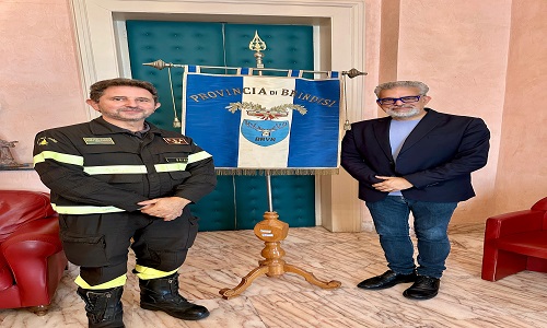  Il saluto al comandante dei Vigili del fuoco che cambia sede