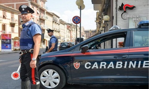 Villa Castelli. Aggrediscono e picchiano un loro coetaneo. Arrestati tre minori.
