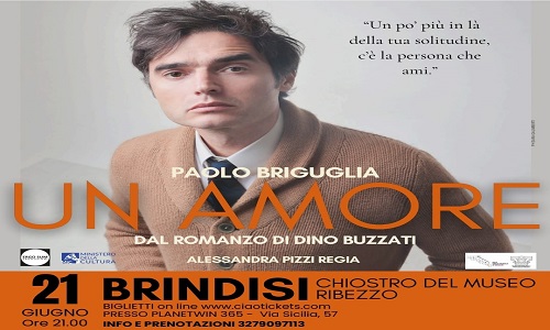 Nel Chiostro del Museo Ribezzo – Brindisi, Paolo Briguglia in “Un Amore”.